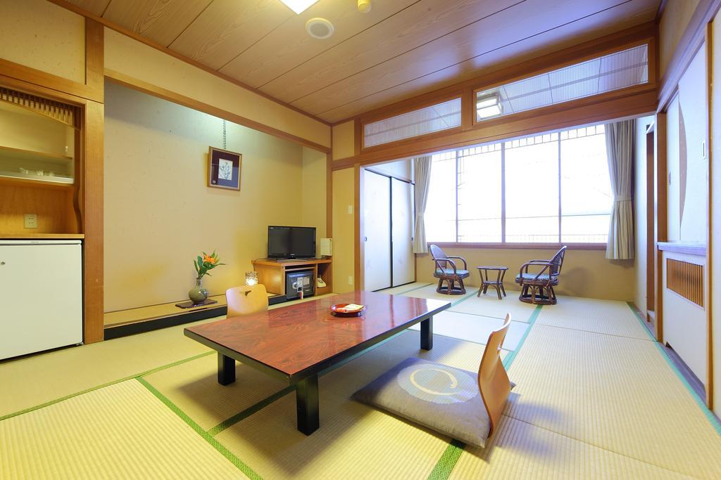 Awara Onsen Hot Spring Koubou Gurabaatei Hotel Cameră foto