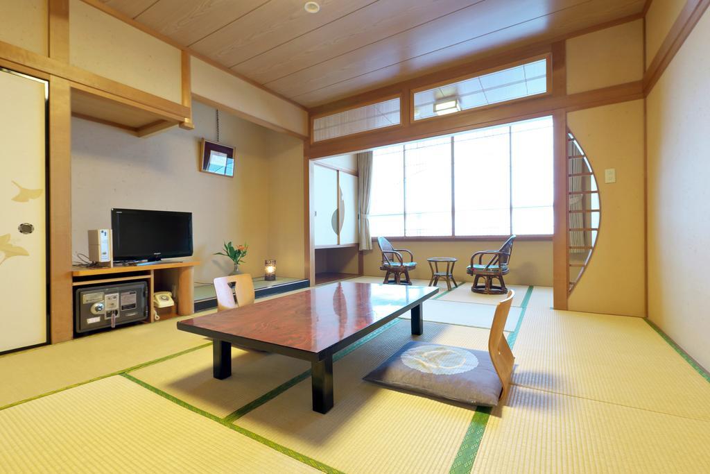 Awara Onsen Hot Spring Koubou Gurabaatei Hotel Cameră foto