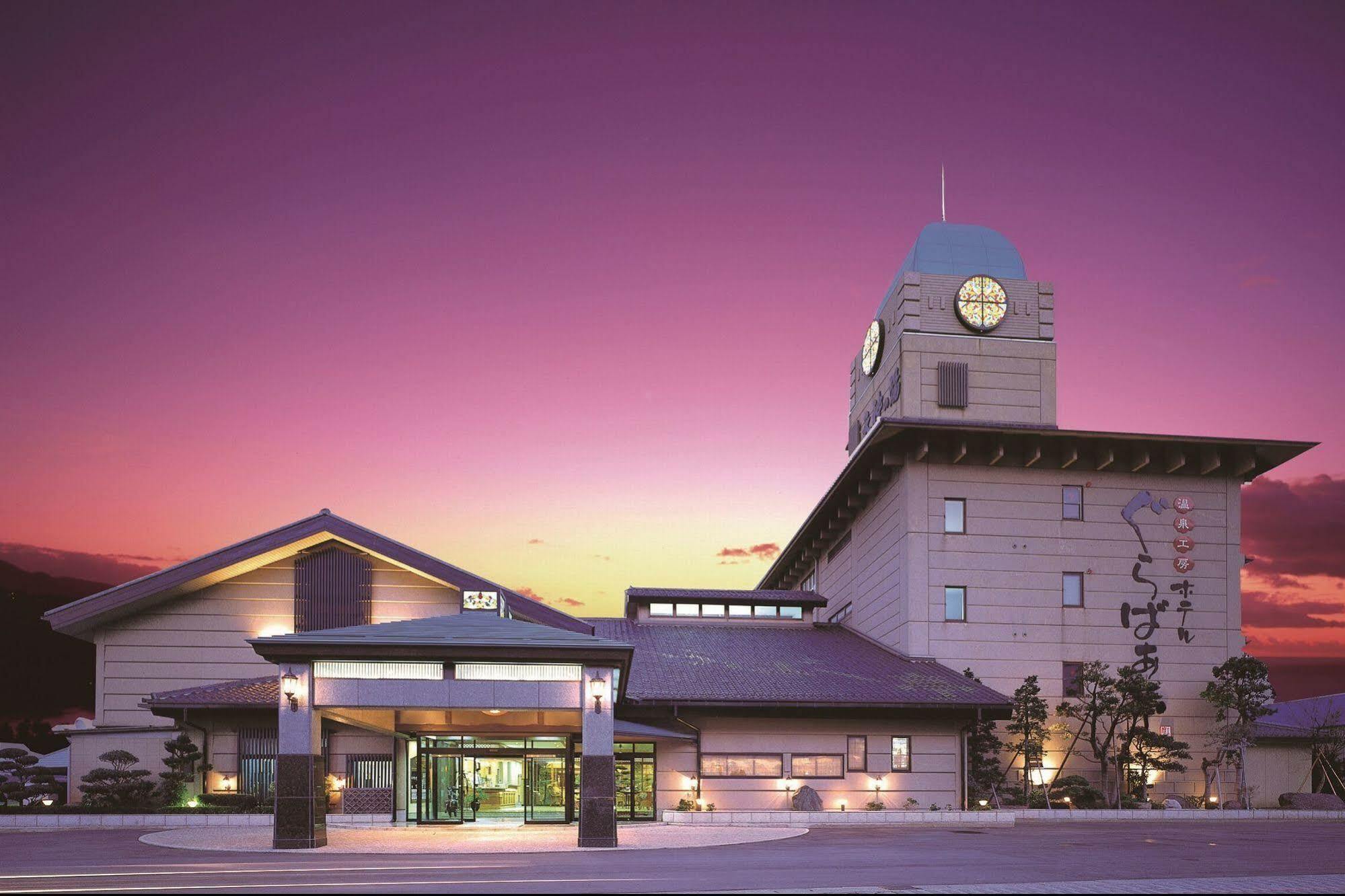 Awara Onsen Hot Spring Koubou Gurabaatei Hotel Exterior foto