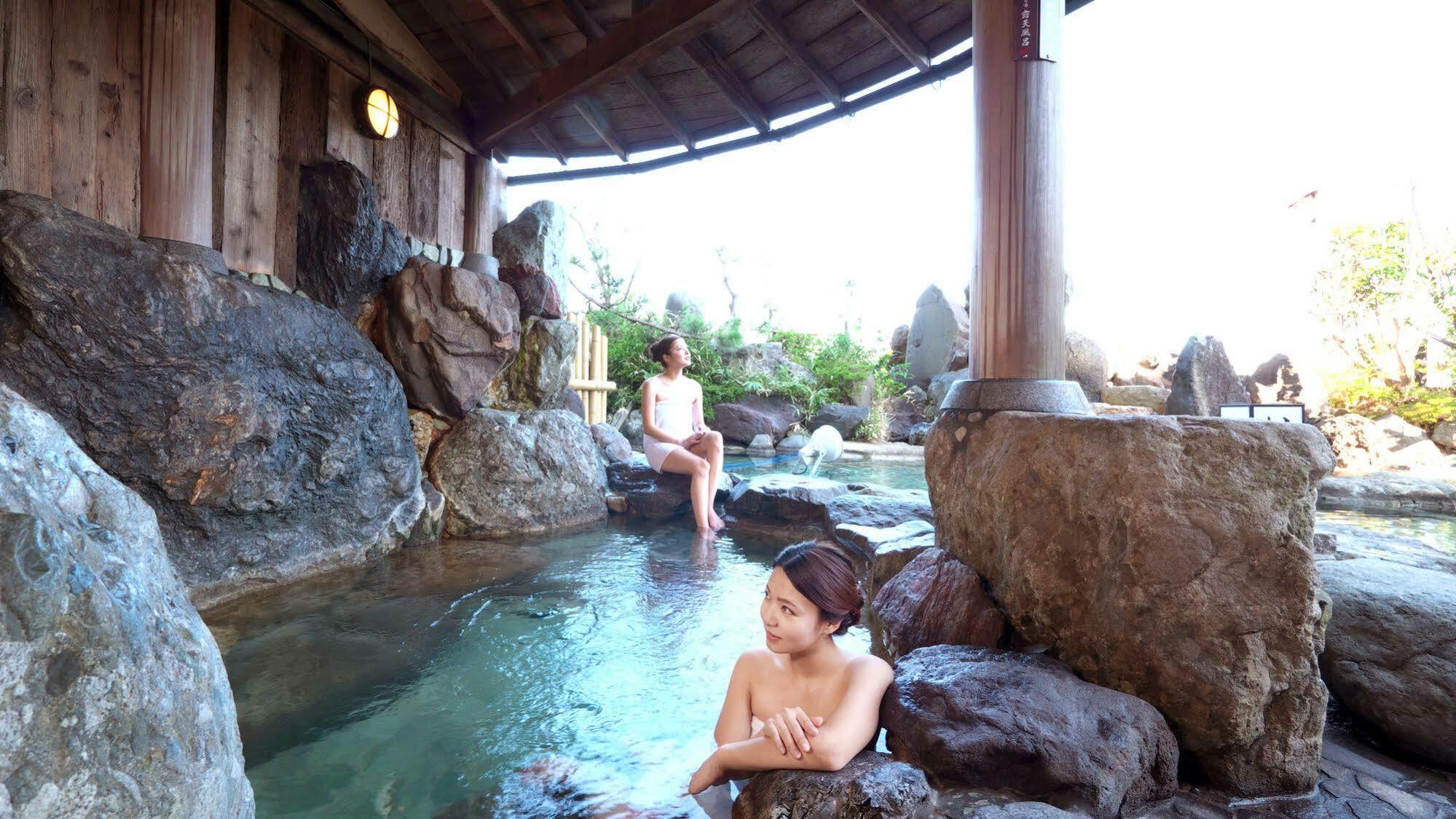 Awara Onsen Hot Spring Koubou Gurabaatei Hotel Exterior foto